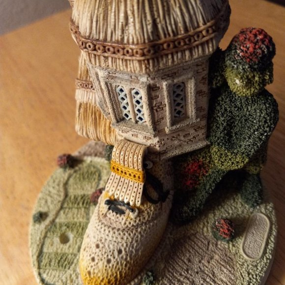 Golfers club desk statue "The Shoemaker's Dream Golf Shoe" by Jon Herbert 1991. - Picture 8 of 10